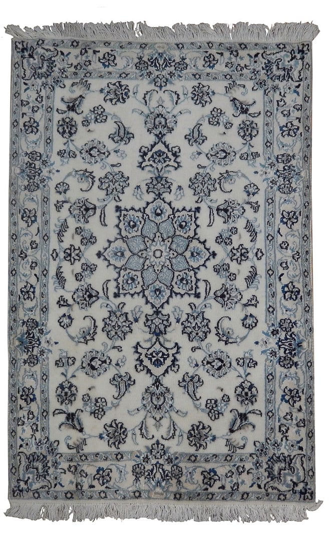 Persian Nain Rug 2.8 x 4 Wool and Silk Hand-Knotted Medallion: Persian Nain Rug 2.8 x 4 Wool and Silk Hand-Knotted Medallion Free continental US Shipping This Persian Nain rug measures 2.8 x 4 feet and is hand-knotted using a blend of fine wool and silk, showcasi