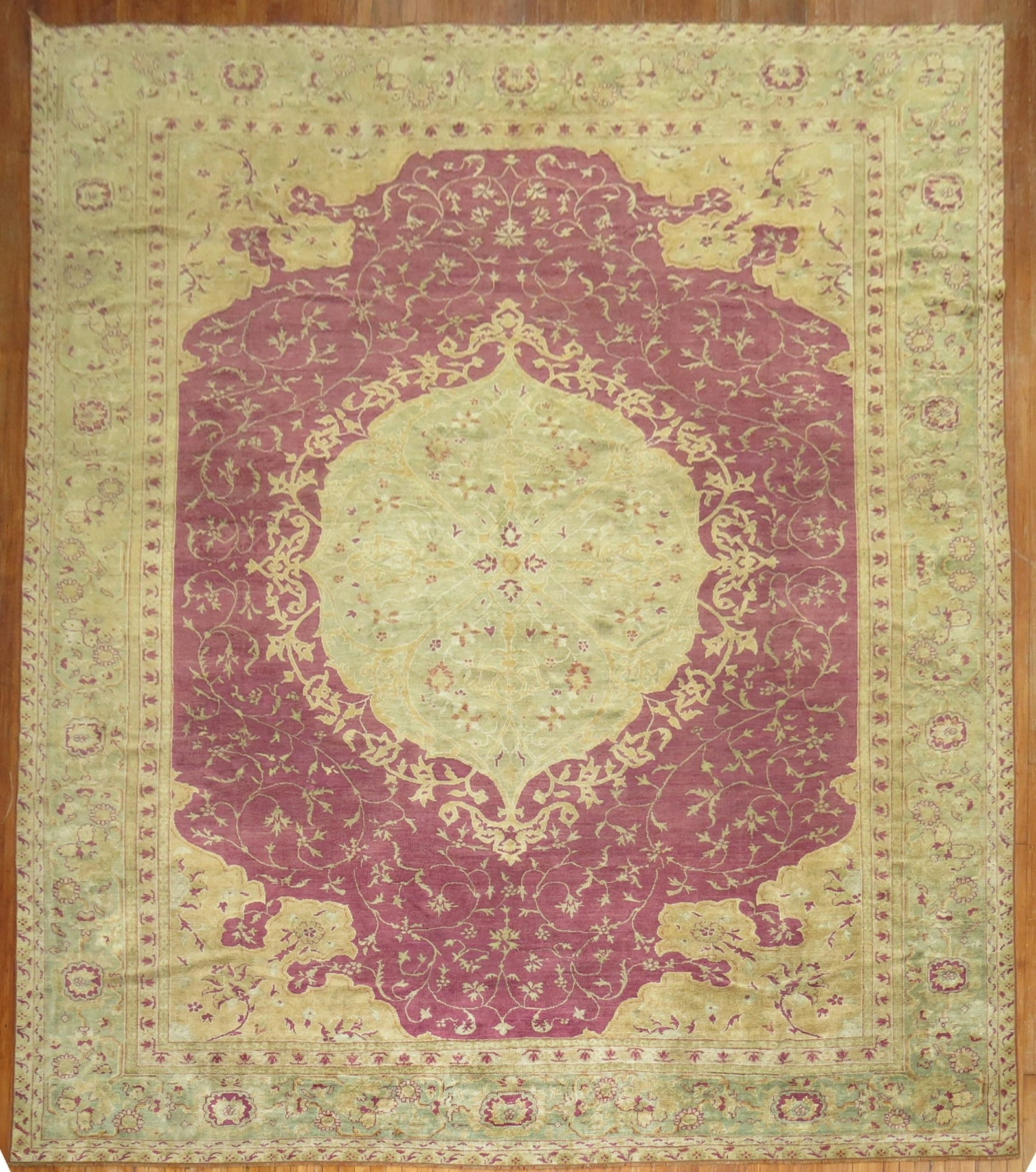 12' 3" x 15' 7" Turkish Ghiordes Oversize Antique Rug: 12' 3" x 15' 7" Turkish Ghiordes Oversize Antique Rug Early 20th century Turkish Ghiordes rug in an oversize formal format. This pre-owned antique rug is identified as a Ghiordes type. Specifications 