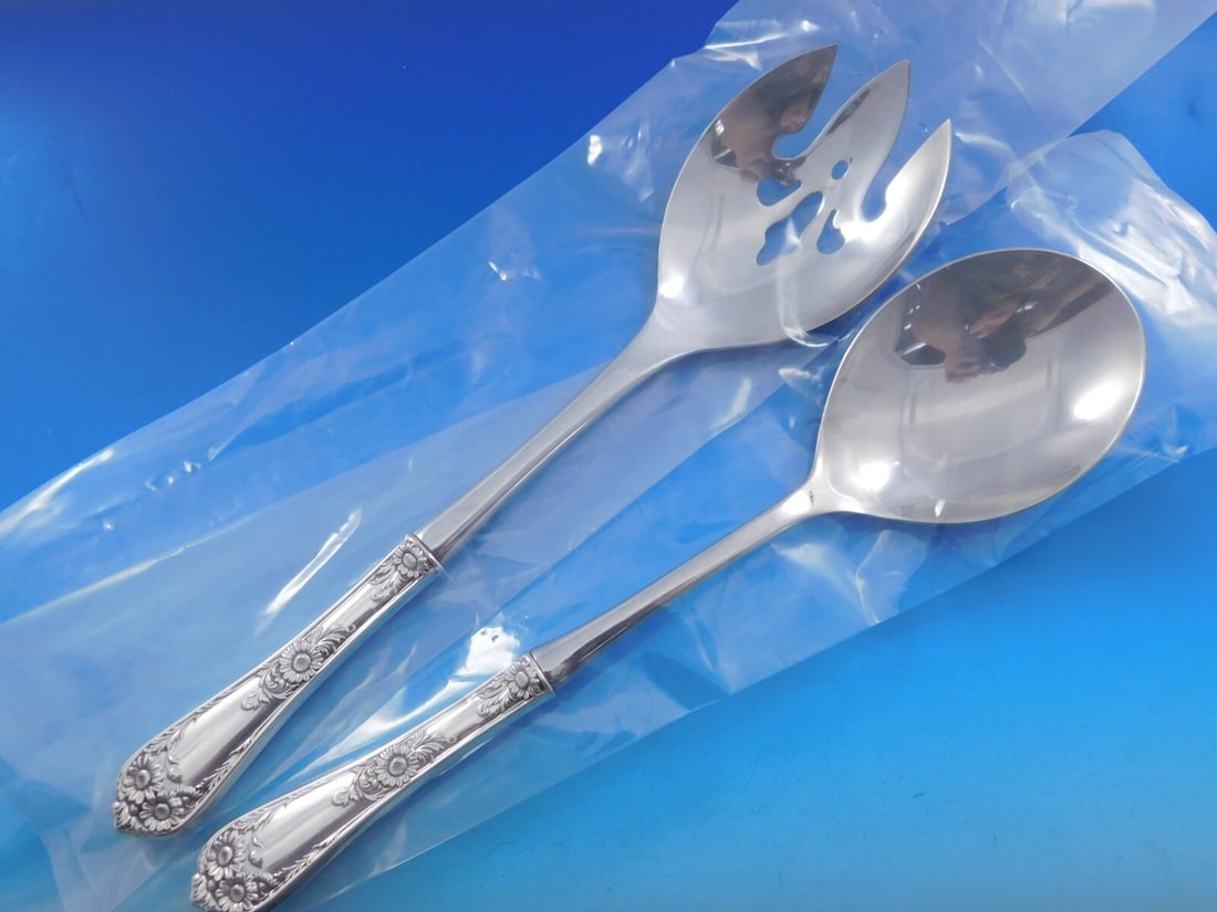 Wellesley Sterling Silver Salad Serving Set by International 2-Piece 11": Wellesley Sterling Silver Salad Serving Set by International 2-Piece 11" Enhance your dining experience with this exquisite Wellesley Salad Serving Set by International. Crafted from high-quality ster