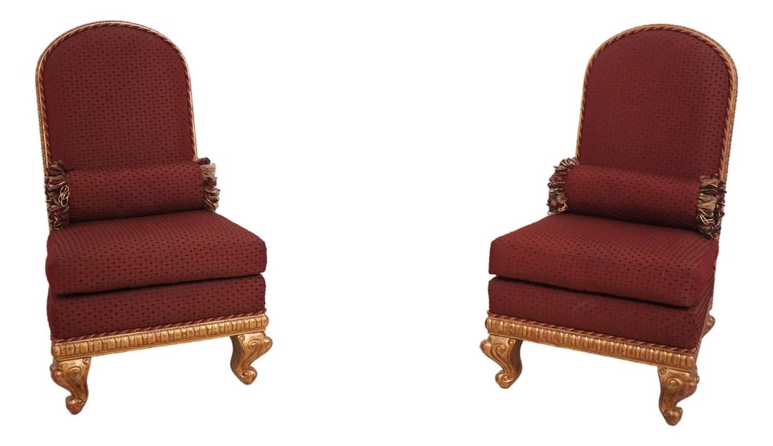 Pair of Continental Style Giltwood Bergere Chairs with Upholstery: Pair of Continental Style Giltwood Bergere Chairs with Upholstery Stunning pair of bergere chairs with ornate carved giltwood frames, decorative continental styling, and scrolled legs. The upholstery 