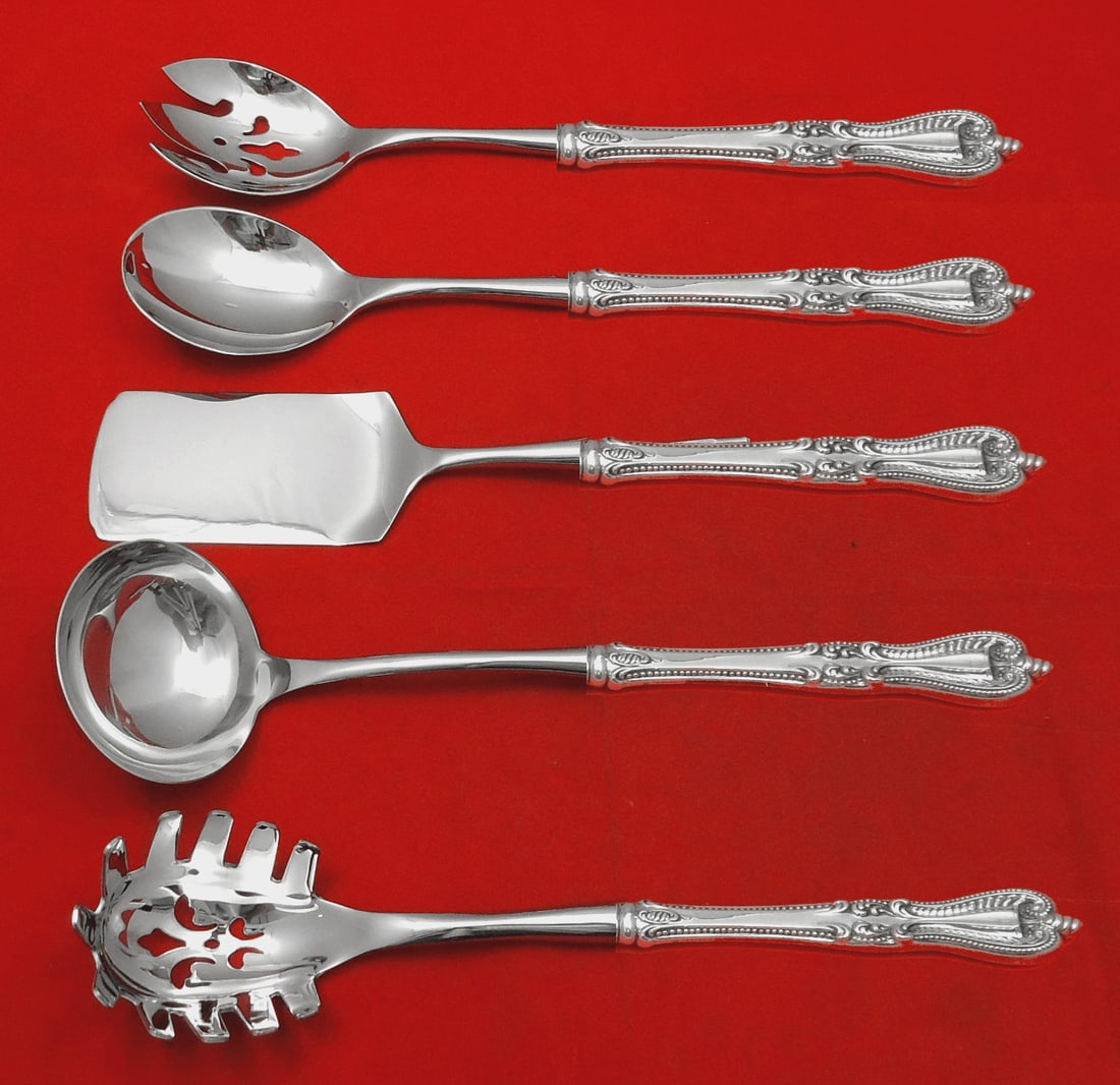 Towle Old Colonial Sterling Silver 5 Piece Hostess Serving Set: Towle Old Colonial Sterling Silver 5 Piece Hostess Serving Set This 5-piece hostess serving set is in the Old Colonial pattern by Towle and is made of sterling silver with custom made hollow handles a