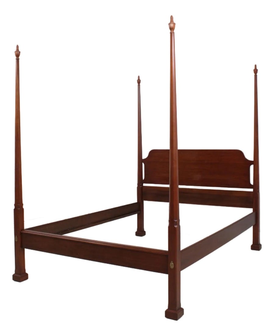 Henkel Harris Model 170 Queen Poster Bed Pencil Point Wood (1 of 10)
