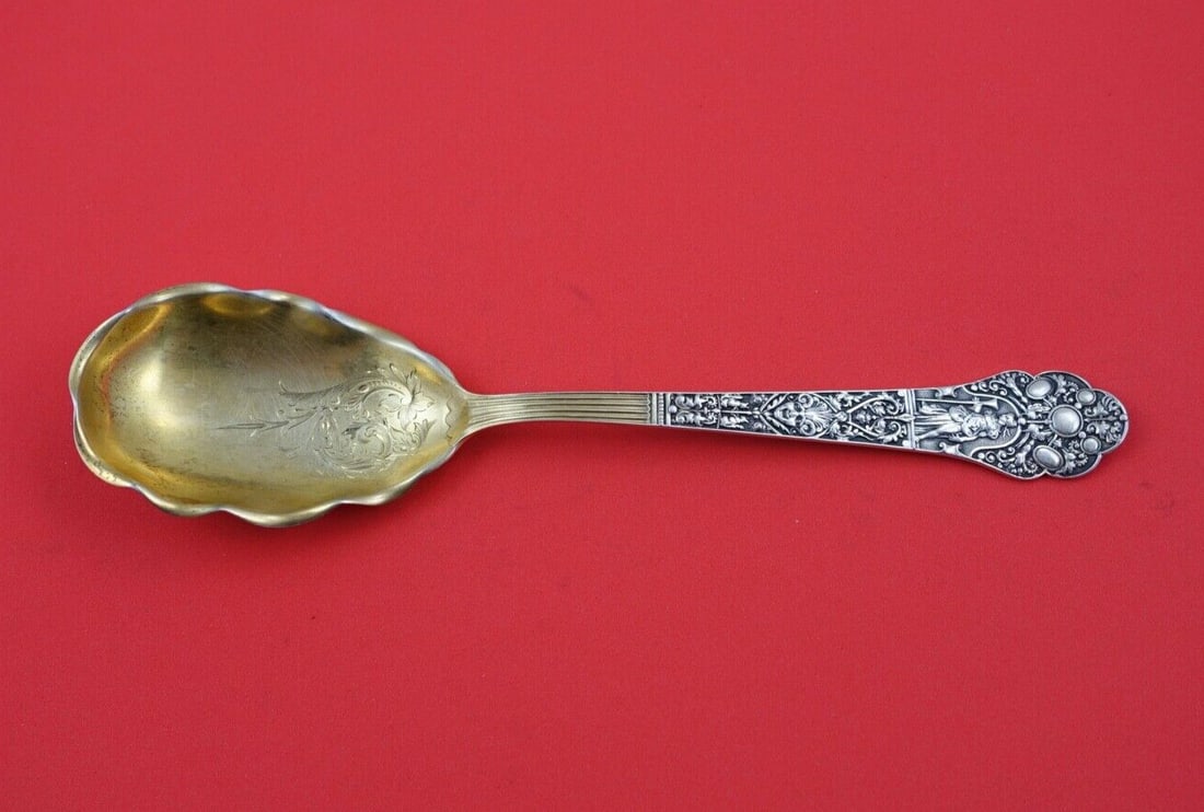 Gorham Medici Old Sterling Silver Berry Spoon 8 3/4 Gold Washed Brite-Cut: Gorham Medici Old Sterling Silver Berry Spoon 8 3/4 Gold Washed Brite-Cut This exquisite berry spoon is crafted by Gorham in the elegant Medici Old pattern. Made of high-quality sterling silver, this 