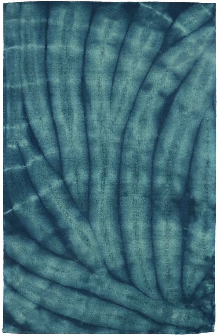 Ocean Blue Hand-Tufted Wool Area Rug Geometric 5' x 8' Modern Style: Ocean Blue Hand-Tufted Wool Area Rug Geometric 5' x 8' Modern Style This hand-tufted area rug features a contemporary geometric tie-dye pattern in ocean blue tones. Crafted from wool, it offers a high