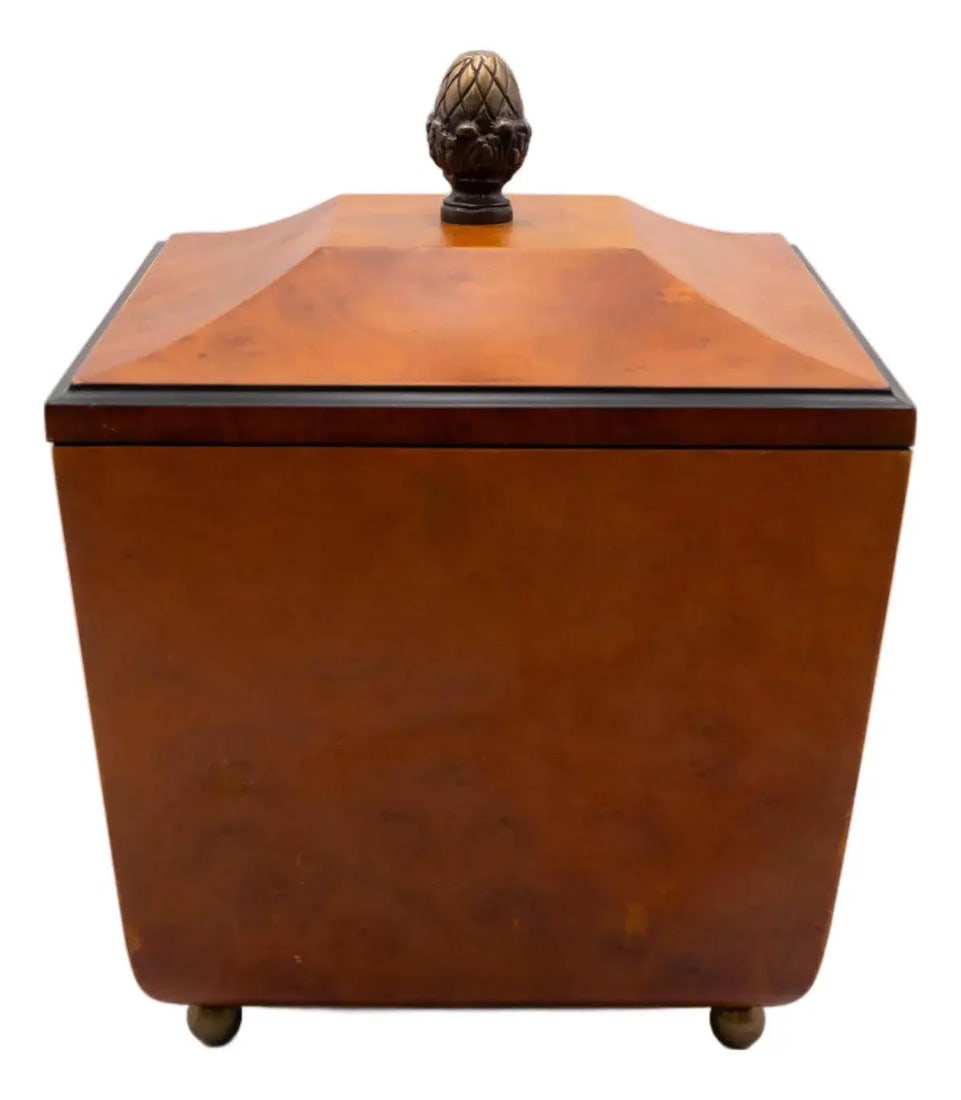 Elegant Burl Wood Lidded Box with Brass Hardware: Elegant Burl Wood Lidded Box with Brass Hardware This exquisite decorative caddy is crafted from high-quality burl wood and features fine carved details that highlight its traditional style. It is des