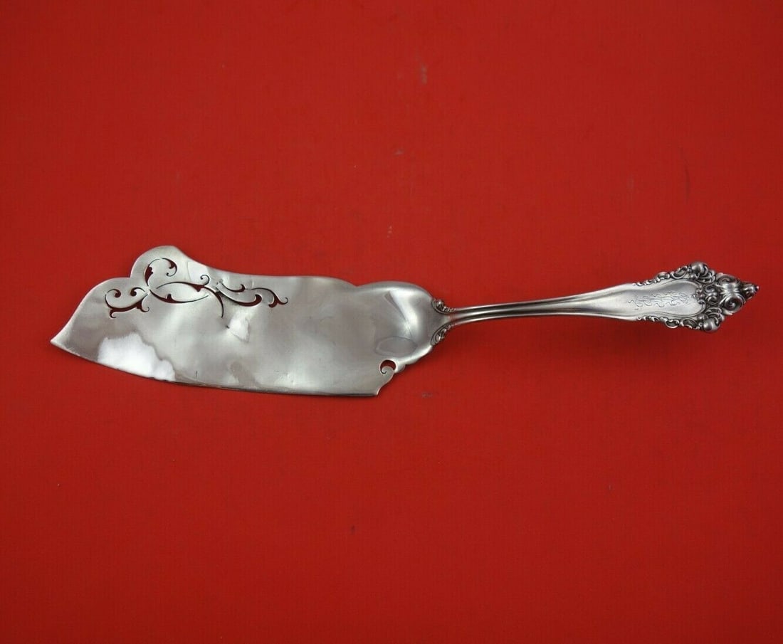 Reed and Barton La Splendide Sterling Silver Ice Cream Slice 12 1/4 Inch: Reed and Barton La Splendide Sterling Silver Ice Cream Slice 12 1/4 Inch Introducing the exquisite La Splendide ice cream slice from Reed and Barton, a stunning piece crafted from high-quality sterlin
