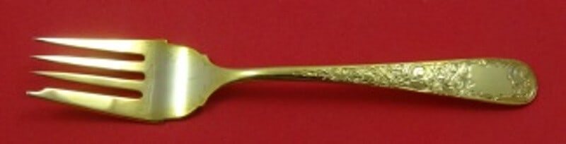 Kirk Old Maryland Engraved Vermeil Sterling Silver Salad Fork 6 3/8": Kirk Old Maryland Engraved Vermeil Sterling Silver Salad Fork 6 3/8" This exquisite salad fork features the Old Maryland Engraved Vermeil pattern by Kirk, showcasing a timeless elegance that combines 