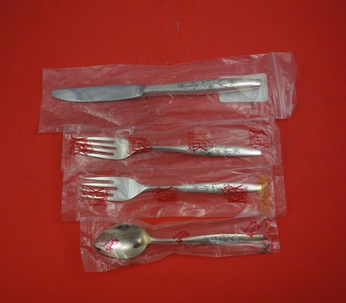 Kirk Kingsley Sterling Silver 4-Piece Place Setting New: Kirk Kingsley Sterling Silver 4-Piece Place Setting New Introducing the Kingsley by Kirk 4-piece place setting, crafted from high-quality sterling silver. This post-1940 flatware set is brand new, sti
