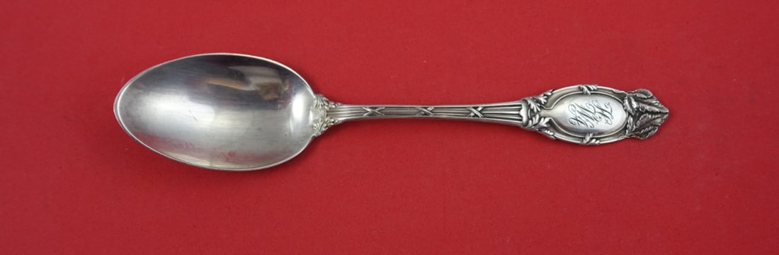 Sterling Silver Place Soup Spoon Abbottsford Pattern by International 6 7/8": Sterling Silver Place Soup Spoon Abbottsford Pattern by International 6 7/8" This is a sterling silver place soup spoon in the Abbottsford pattern by International, measuring 6 7/8 inches. The spoon i
