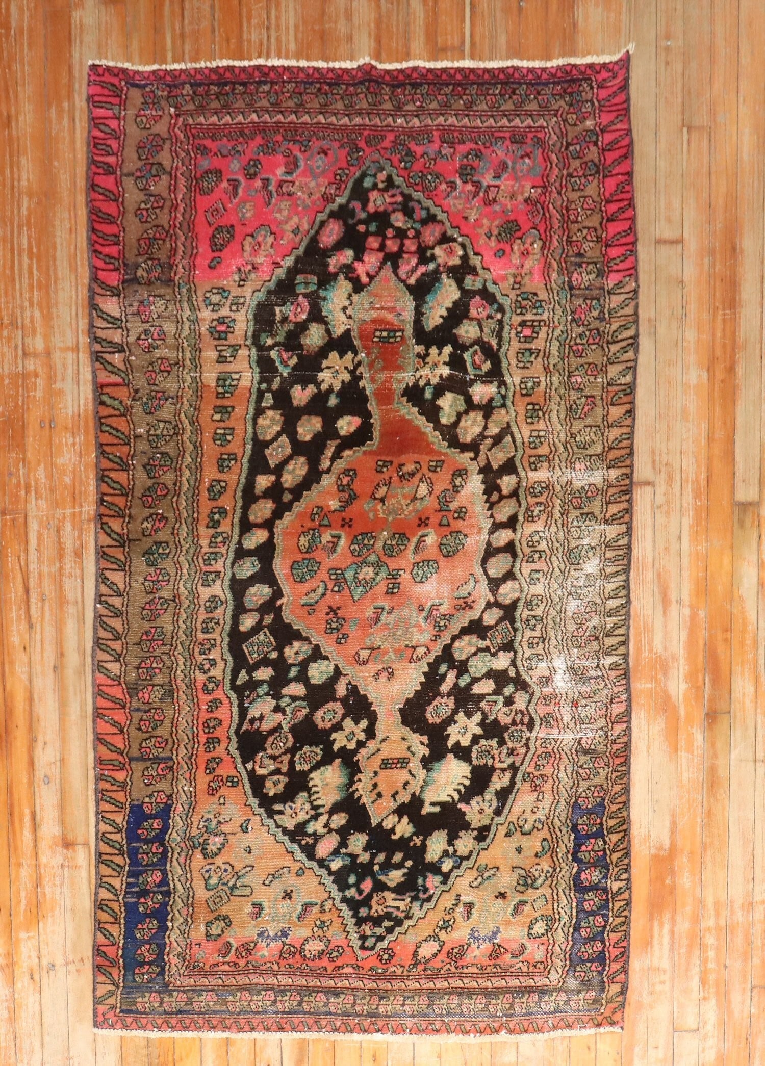 3' 9" x 6' 5" Hamadan Persian Accent Rug: 3' 9" x 6' 5" Hamadan Persian Accent Rug Mid 20th century Persian accent rug with a quirky, shabby chic character. This pre-owned Hamadan rug offers a distinctive look suited to a variety of interior 