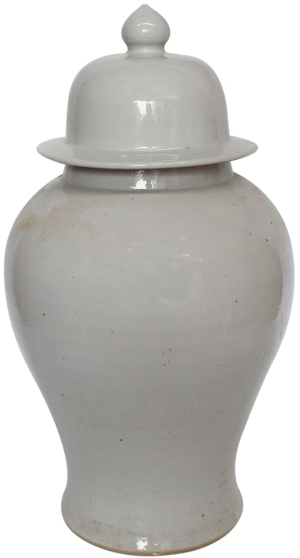 Handmade White Ceramic Asian Style Temple Jar 20H: Handmade White Ceramic Asian Style Temple Jar 20H Enhance your home decor with this Timeless White Ceramic Temple Jar, crafted in an exquisite Asian Antique Style. This handmade piece features a prist