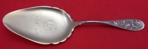 Towle Sterling Silver Pie Server Gold Washed 1845-1895 8 7/8" Monogrammed: Towle Sterling Silver Pie Server Gold Washed 1845-1895 8 7/8" Monogrammed This exquisite pie server is crafted from sterling silver and features an unknown pattern by Towle, dating back to 1845-1895. 