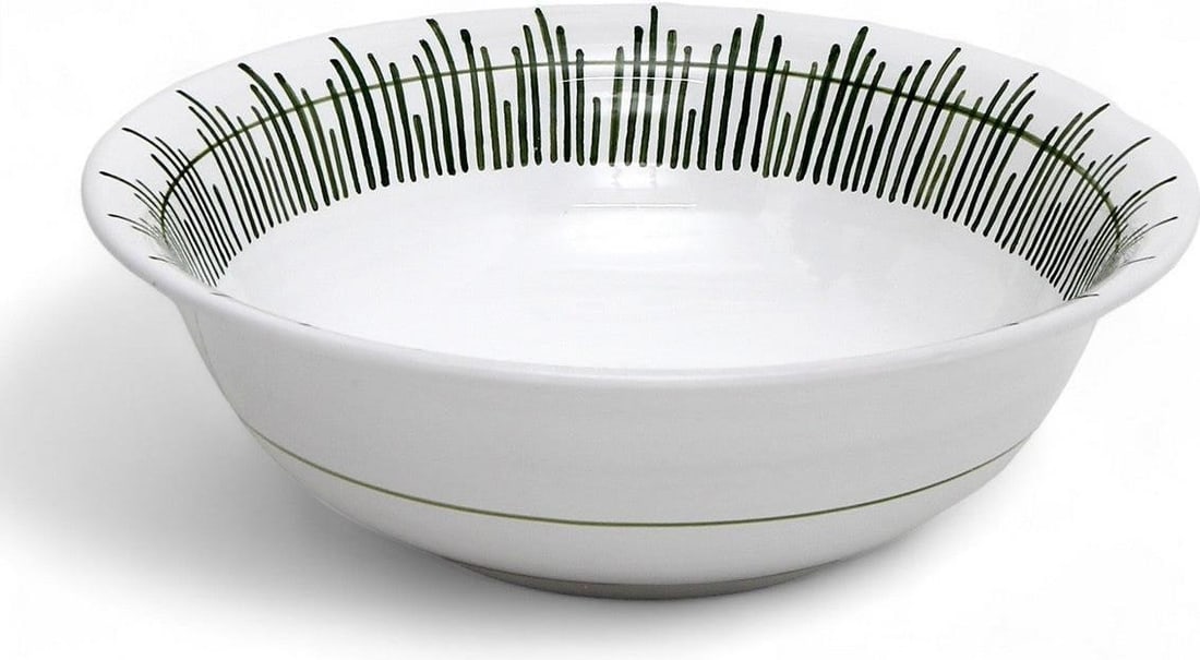 Deruta Style Ceramic Pasta Bowl Giardino Collection 11.5 Inches: Deruta Style Ceramic Pasta Bowl Giardino Collection 11.5 Inches This exquisite Deruta Style Italian Pasta Bowl is a stunning addition to your dining collection. Perfect for serving pasta or salad, it 