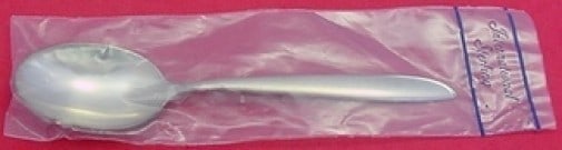 International Sterling Silver Silver Rhythm Place Soup Spoon 6 3/4" New (1 of 2)