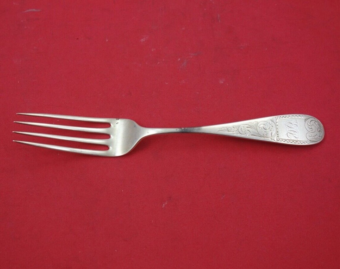 Tiffany & Co Mayflower Sterling Silver Dinner Fork Monogrammed 7.5": Tiffany & Co Mayflower Sterling Silver Dinner Fork Monogrammed 7.5" This elegant Mayflower dinner fork by Tiffany & Co. is crafted from high-quality sterling silver and measures 7 1/2 inches in length