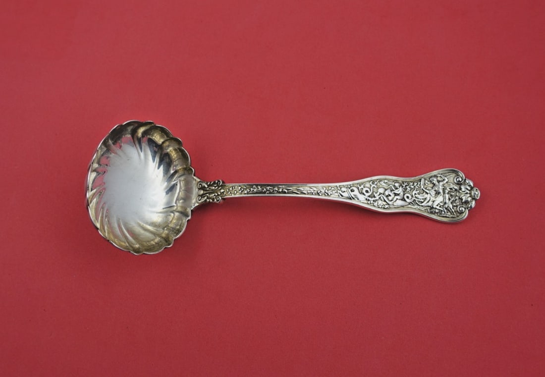 Tiffany and Co Olympian Sterling Silver Gravy Ladle 8 Inch Swirl Bowl: Tiffany and Co Olympian Sterling Silver Gravy Ladle 8 Inch Swirl Bowl This exquisite gravy ladle from Tiffany & Co. features the renowned Olympian pattern, introduced in 1878. Crafted from high-qualit