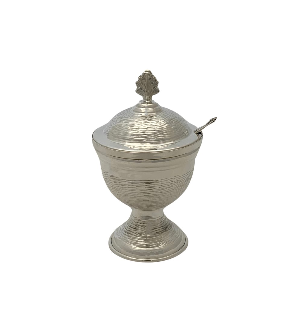Handmade 925 Sterling Silver Leaf Applique Honey Dish with Spoon: Handmade 925 Sterling Silver Leaf Applique Honey Dish with Spoon This exquisite honey dish combines fine craftsmanship with elegant design. Made of 925 sterling silver, this handmade piece features in