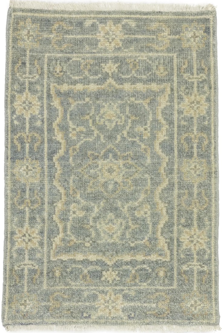 Handmade Transitional Floral Rug 2' x 3' Wool Area Carpet: Handmade Transitional Floral Rug 2' x 3' Wool Area Carpet Enhance your space with this Handmade Transitional Oriental Rug, featuring a muted floral design that adds a touch of elegance to any room. Me