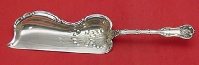 Whiting Imperial Queen Sterling Silver Crumber 13": Whiting Imperial Queen Sterling Silver Crumber 13" This exquisite crumber, designed in the Imperial Queen pattern by Whiting, is crafted from high-quality sterling silver. Measuring 13 inches in lengt
