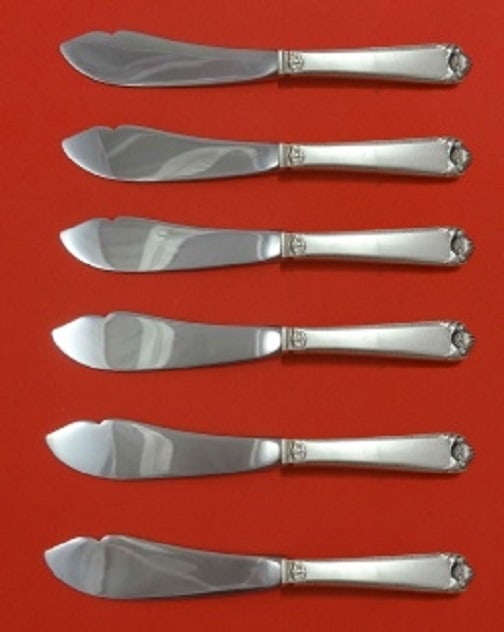 Watson Sterling Silver 6-Pc Trout Knife Set George II Rex Pattern: Watson Sterling Silver 6-Pc Trout Knife Set George II Rex Pattern Introducing a stunning 6-piece set of trout knives, crafted in the exquisite George II Rex Hand Chased pattern by Watson. Each knife