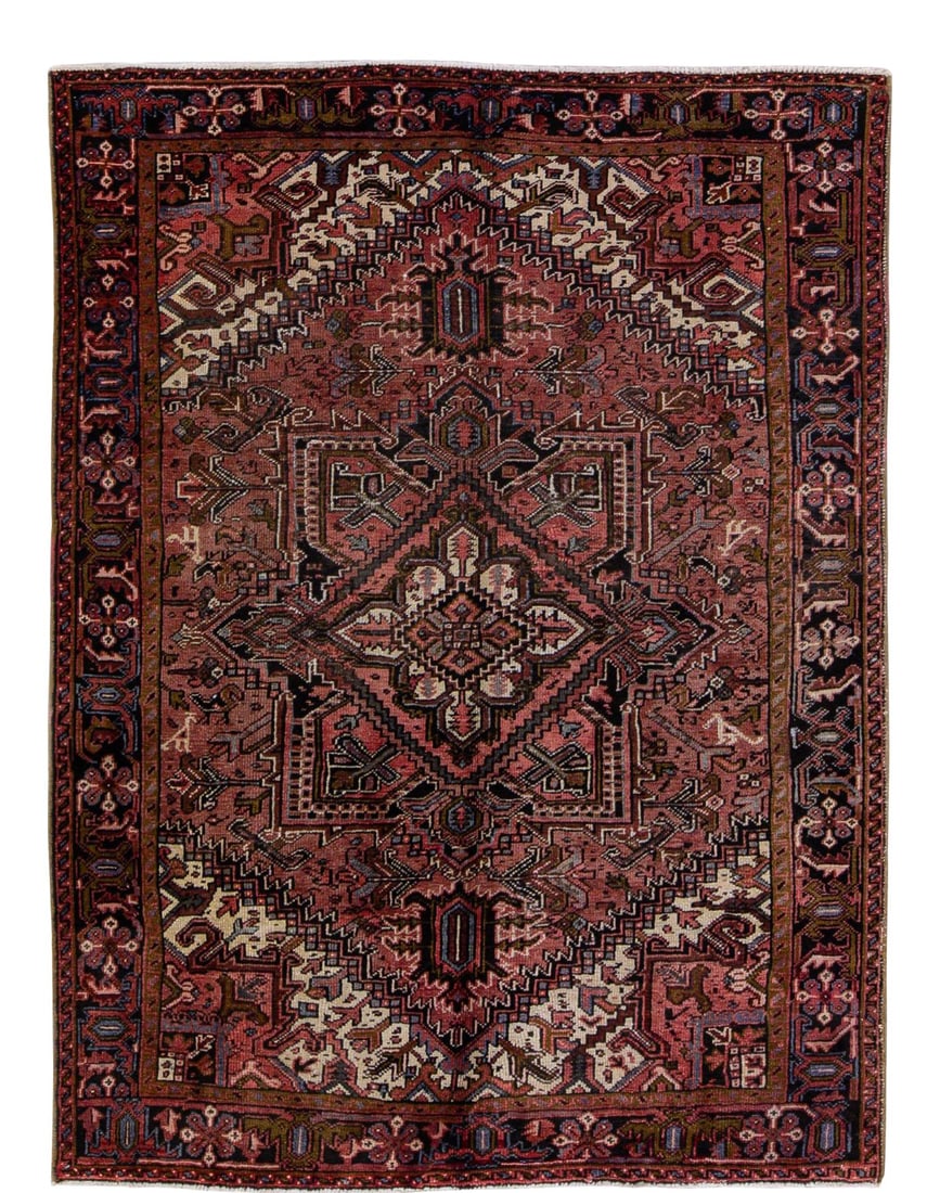 Antique Heriz Persian Handmade Wool Rug 7' x 9'4' Medallion Motif: Antique Heriz Persian Handmade Wool Rug 7' x 9'4' Medallion Motif Discover the beauty of this antique Heriz Persian handmade rug, featuring a stunning rust field complemented by a blue-designed frame 