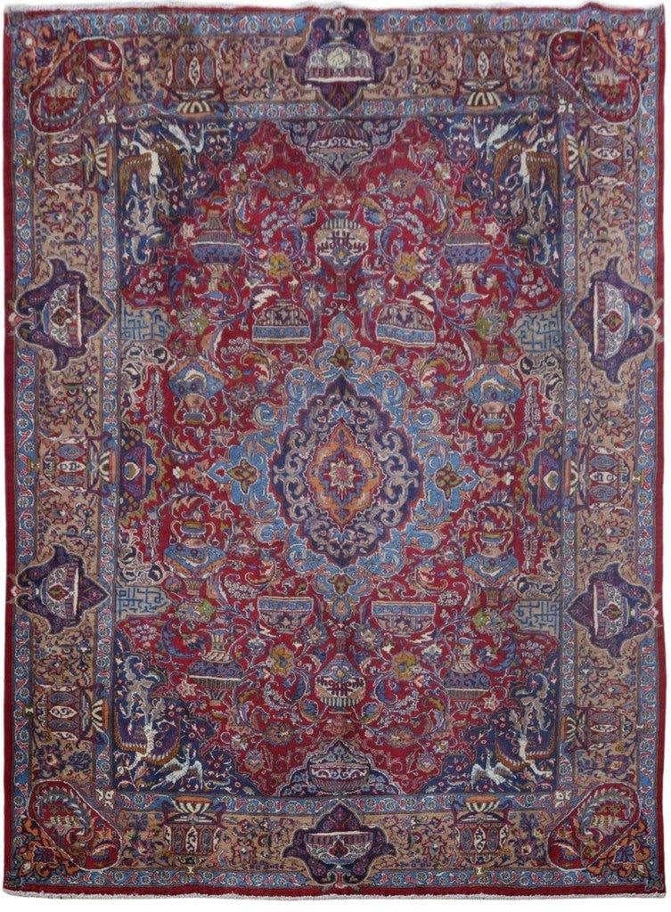 Handmade Persian Kashmar Rug 9'5 x 12'10 Traditional Design: Handmade Persian Kashmar Rug 9'5 x 12'10 Traditional Design Free continental US Shipping Enhance your space with this stunning 9.5 x 12.10 Red Handmade Persian Signed Kashmar Rug, meticulously handcra