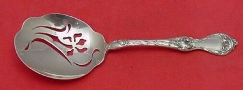 Reed and Barton Les Cinq Fleurs Sterling Silver Fried Oyster Server 7 5/8 inches (1 of 2)