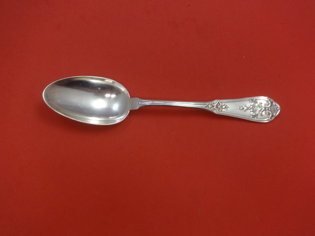 Henin & Viver French Sterling Silver Dinner Spoon 8.5 inch Monogrammed: Henin & Viver French Sterling Silver Dinner Spoon 8.5 inch Monogrammed This exquisite dinner spoon, crafted by Henin & Viver, showcases the elegance of French sterling silver. Measuring 8 1/2 inches, 