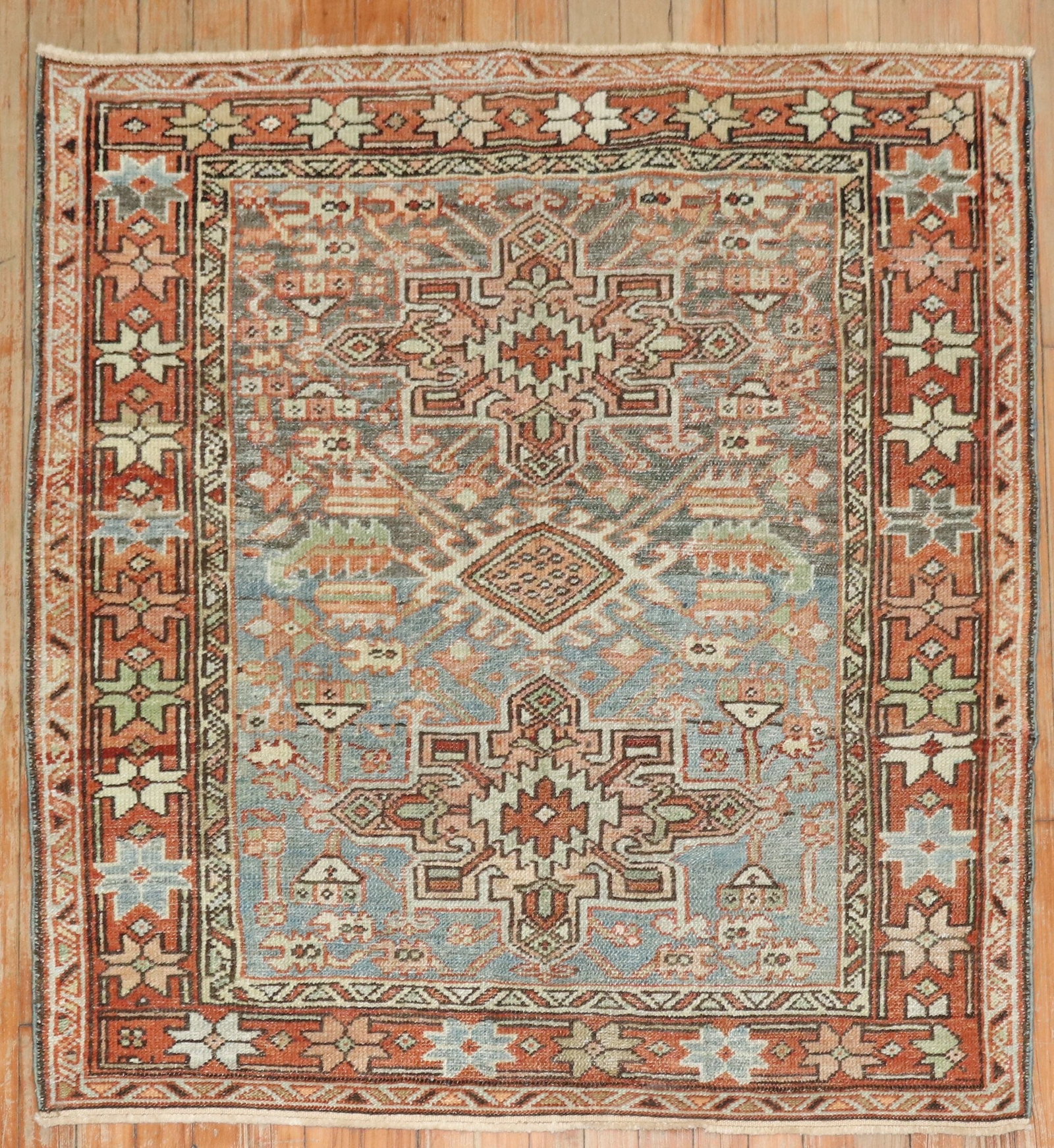 3' 6" x 3' 11" Persian Heriz Serapi square rug (1 of 7)