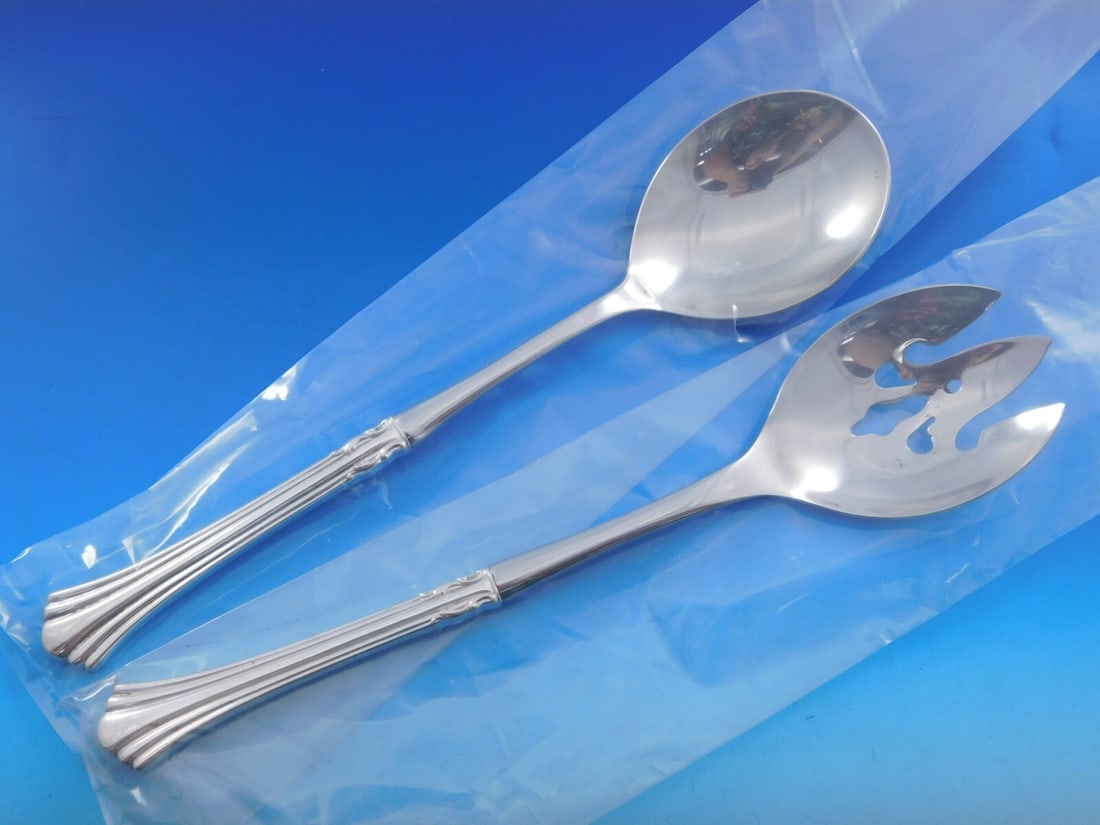 Reed and Barton Eighteenth Century Sterling Silver Salad Set 2-Piece: Reed and Barton Eighteenth Century Sterling Silver Salad Set 2-Piece Introducing the exquisite Eighteenth Century Salad Set by Reed and Barton, crafted from high-quality sterling silver with stainless