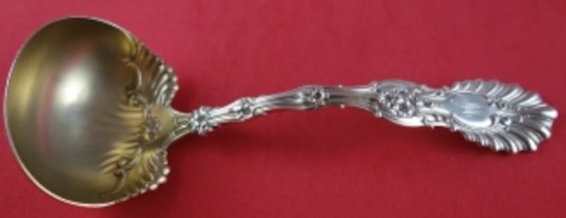 Whiting Radiant Sterling Silver Gravy Ladle Gold Washed Floral Bowl 7": Whiting Radiant Sterling Silver Gravy Ladle Gold Washed Floral Bowl 7" Sterling silver gravy ladle in the Radiant pattern by Whiting. It is gold washed and features flowers in the bowl. The piece is n