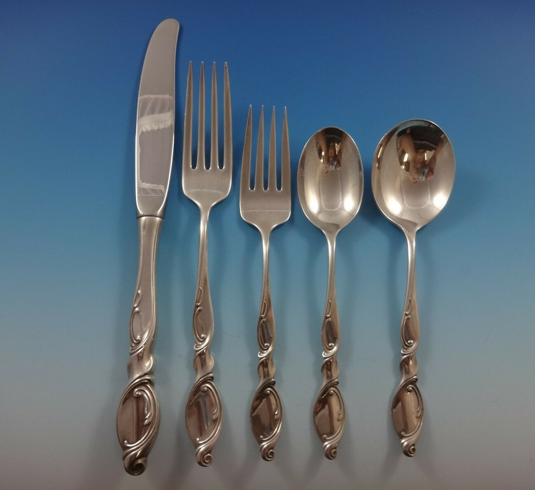Wallace Silver Swirl Sterling Silver Flatware Set 30 Pieces with Caddy: Wallace Silver Swirl Sterling Silver Flatware Set 30 Pieces with Caddy This exquisite Sterling Silver Flatware Set features the elegant Silver Swirl pattern by Wallace, perfect for both everyday use a
