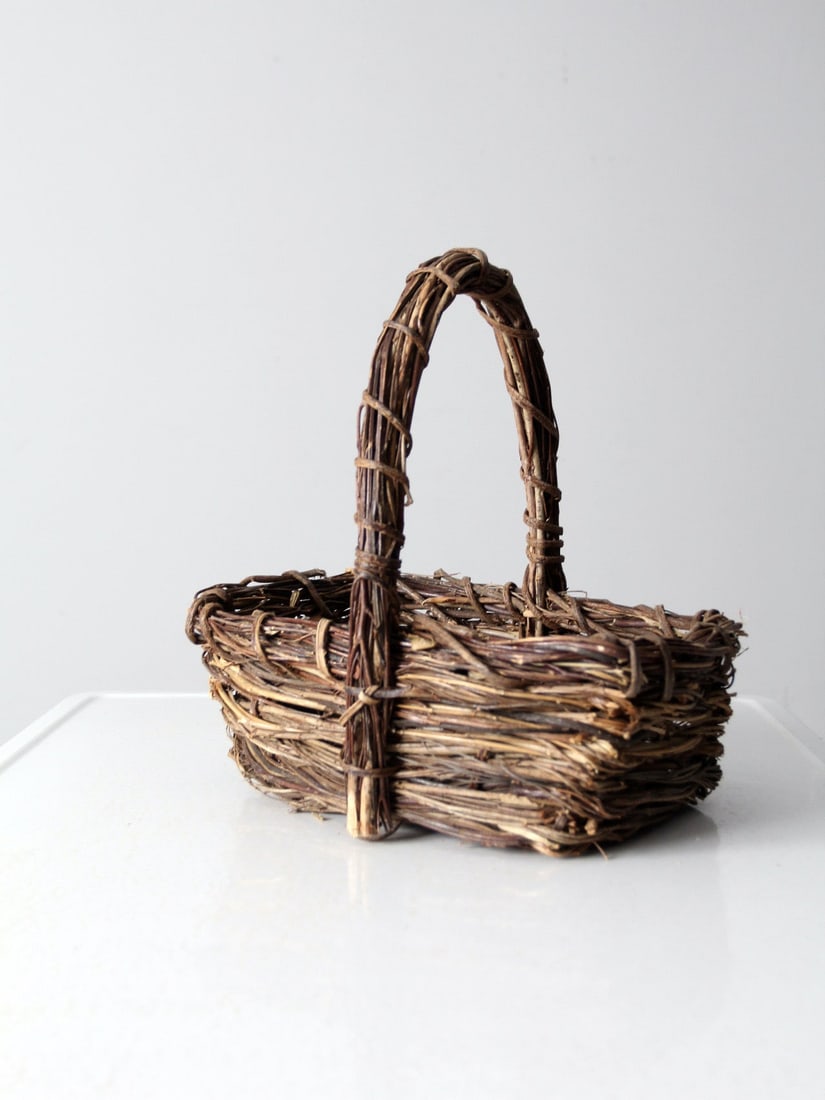 Primitive Twig Basket with Handle 13 inch Vintage Rustic Decor (1 of 10)