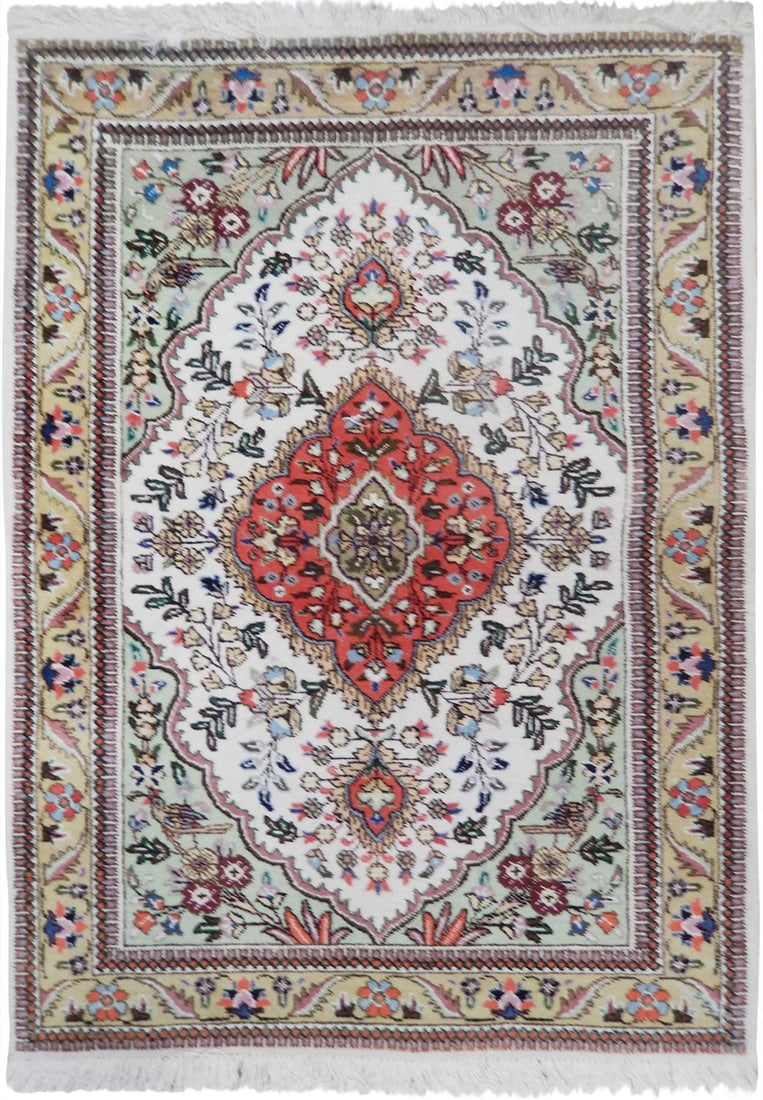 Ivory Handmade Persian Tabriz Tabatabai Rug 3'3 x 5'2: Ivory Handmade Persian Tabriz Tabatabai Rug 3'3 x 5'2 Free continental US Shipping Discover the timeless elegance of this exquisite 3' 3" x 5' 2" Ivory Handmade Persian Tabriz Tabatabai Rug, meticulou