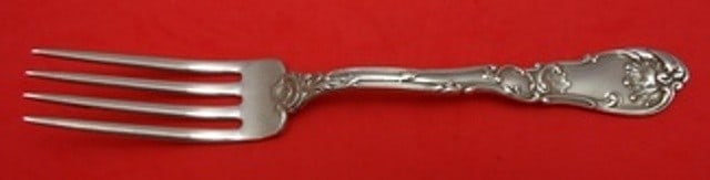 Sterling Silver Dinner Fork Gorham Hanover Pattern 7 5/8": Sterling Silver Dinner Fork Gorham Hanover Pattern 7 5/8" A sterling silver dinner fork in the Hanover pattern by Gorham. This pre-owned flatware piece is not monogrammed and is in excellent condition