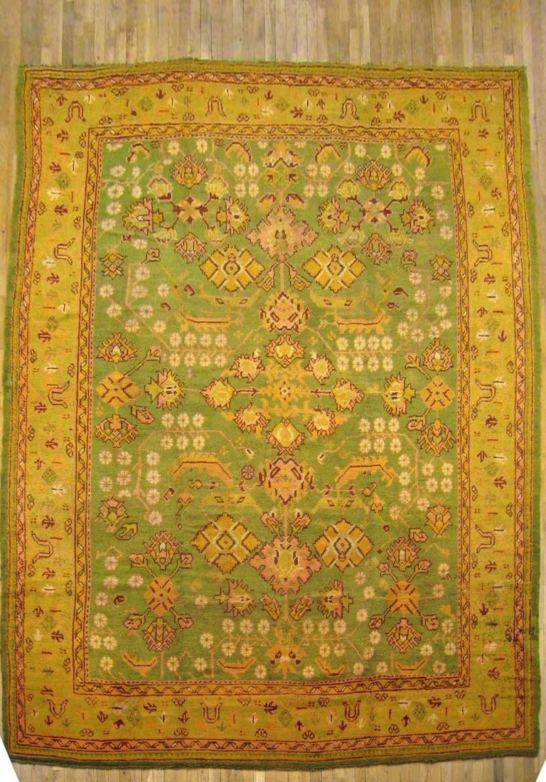 9' 4" x 12' 6" Turkish Oushak Room Rug in Apple Green: 9' 4" x 12' 6" Turkish Oushak Room Rug in Apple Green Early 20th century Turkish Oushak room-size rug in an apple green color. This pre-owned rug features the classic Oushak type and is presented as a