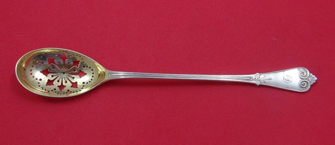 Tiffany & Co Beekman Sterling Silver Olive Spoon Gold Wash 6 3/4 in: Tiffany & Co Beekman Sterling Silver Olive Spoon Gold Wash 6 3/4 in This exquisite olive spoon is a remarkable piece from the Beekman pattern by Tiffany & Co., crafted from high-quality sterling silve