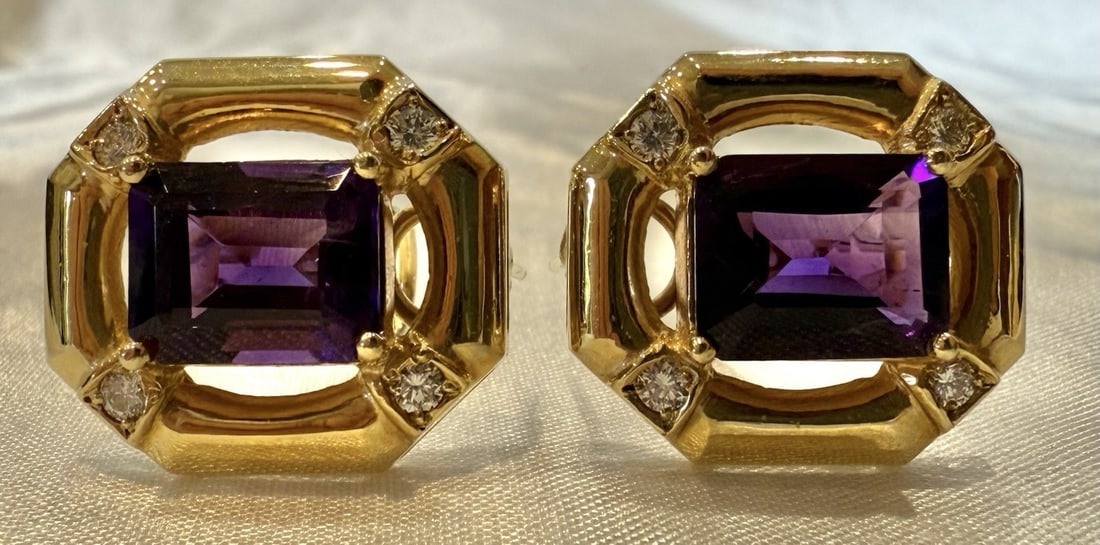 14K Yellow Gold Amethyst Diamond Huggie Earrings Set: 14K Yellow Gold Amethyst Diamond Huggie Earrings Set Elevate your style with this exquisite pair of 14K yellow gold diamond and amethyst earrings. Featuring a stunning blend of craftsmanship, these hu