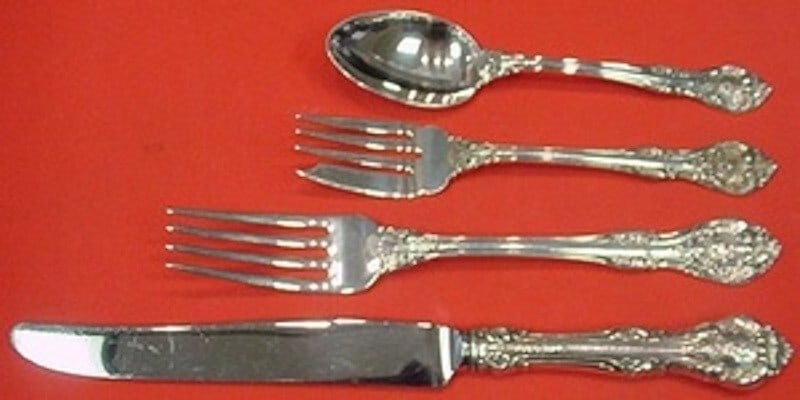 Gorham King Edward Sterling Silver 4pc Dinner Flatware Set: Gorham King Edward Sterling Silver 4pc Dinner Flatware Set Enhance your dining experience with the King Edward Sterling Silver Dinner Size Place Setting by Gorham. This exquisite 4-piece flatware set 