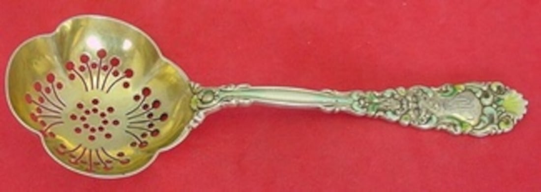 Dominick & Haff Renaissance Sterling Silver Sugar Sifter with Enamel 6": Dominick & Haff Renaissance Sterling Silver Sugar Sifter with Enamel 6" Discover a stunning 6" sugar sifter from the Renaissance pattern by Dominick & Haff, crafted from high-quality sterling silver. 