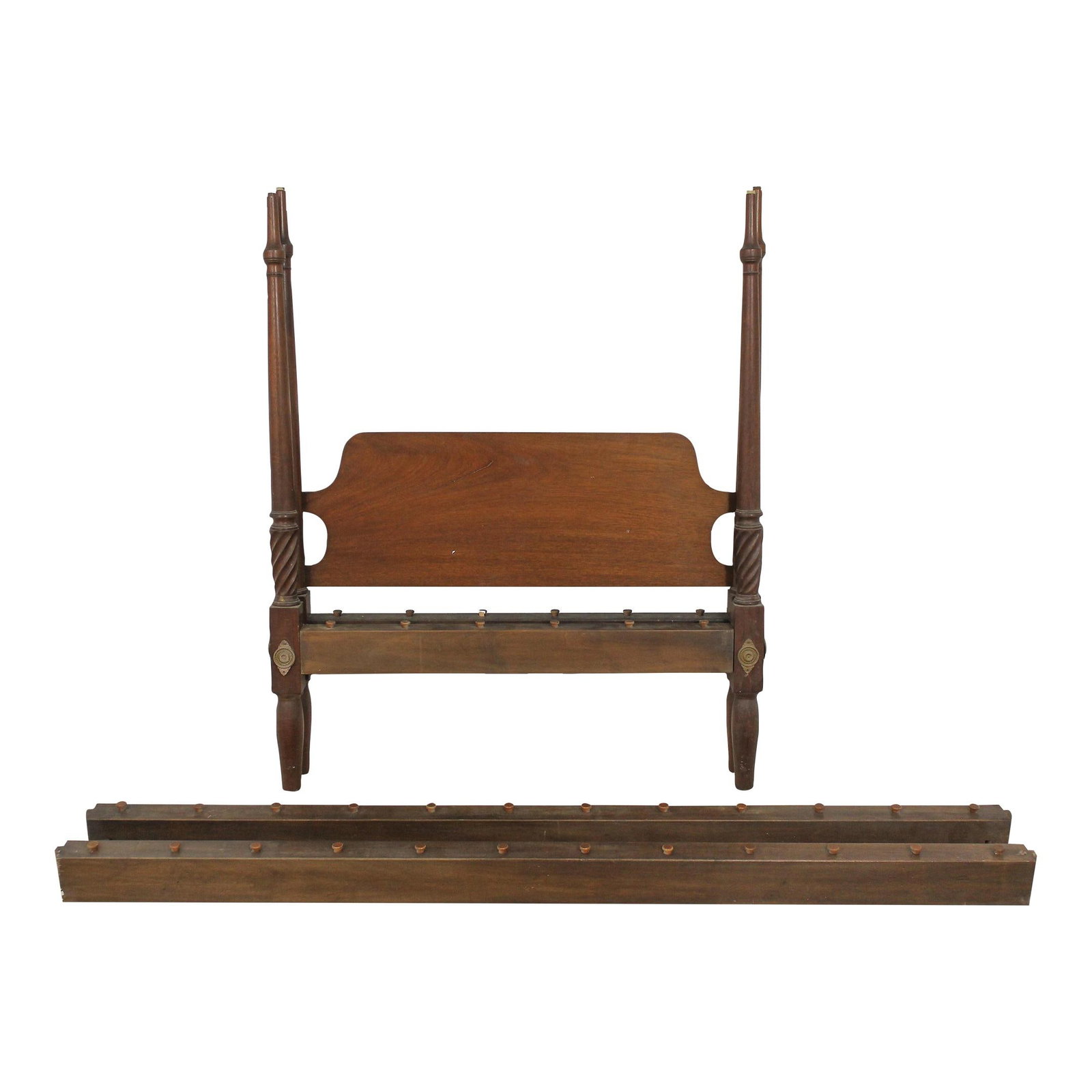 Kittinger Twin Mahogany Poster Bed Restoration Project: Kittinger Twin Mahogany Poster Bed Restoration Project This Kittinger Twin Size Mahogany Poster Bed is an excellent project piece for restoration enthusiasts. With an approximate age of 50 years, this