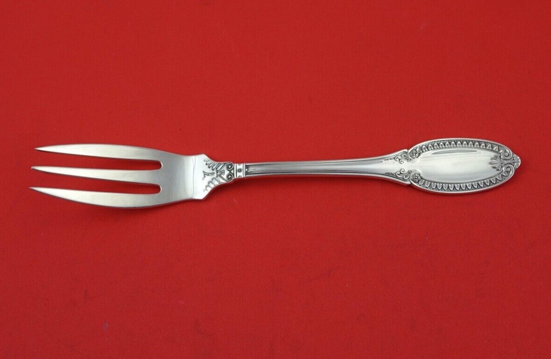 Buccellati Empire Sterling Silver Fish Fork 6 7/8 Inches: Buccellati Empire Sterling Silver Fish Fork 6 7/8 Inches This exquisite Empire fish fork by Buccellati is crafted from high-quality sterling silver, featuring a classic design that exemplifies Italian