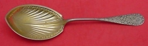 Whiting Sterling Silver Antique Engraved Berry Spoon Gold Washed 8 3/4": Whiting Sterling Silver Antique Engraved Berry Spoon Gold Washed 8 3/4" This exquisite antique berry spoon is crafted from sterling silver and features a stunning gold-washed, brite-cut design adorned