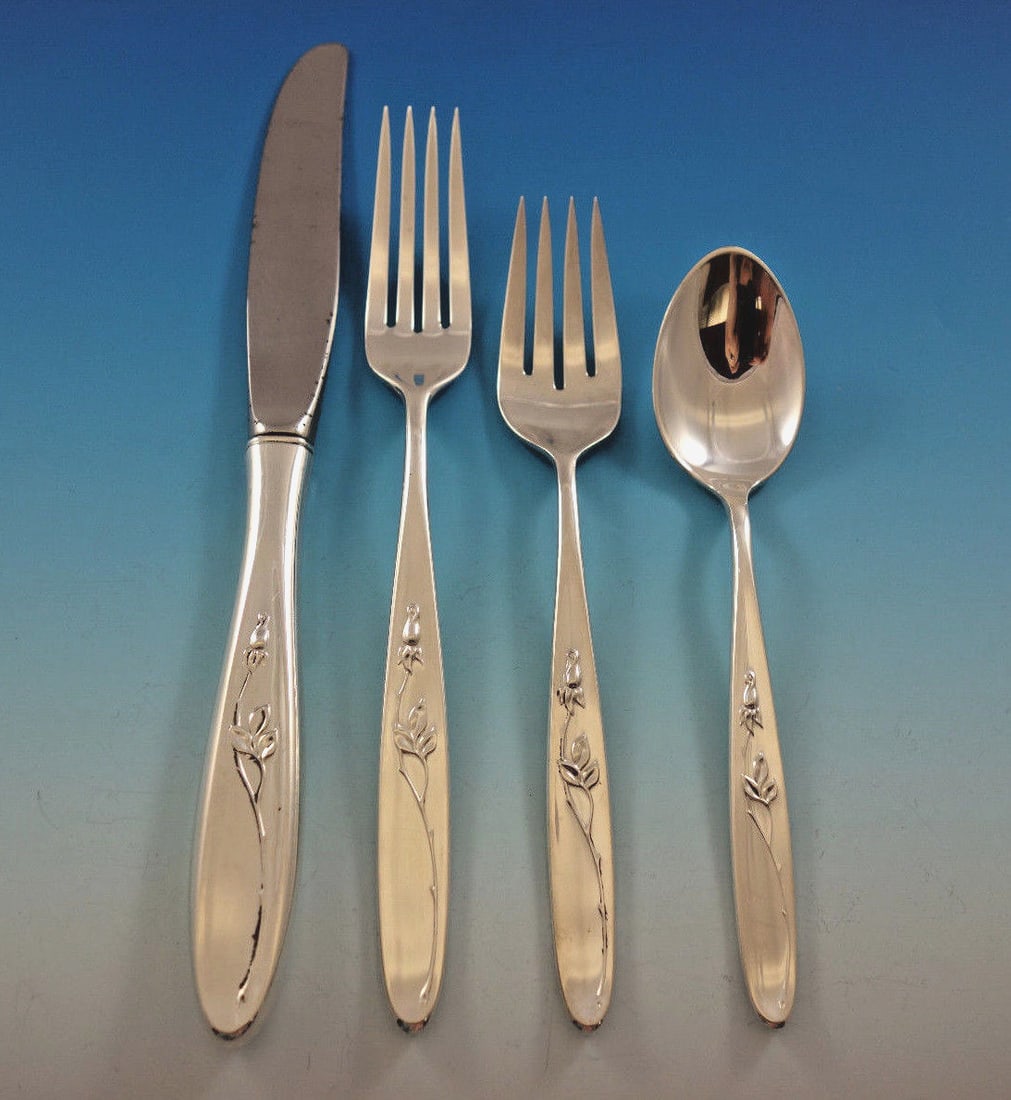 Towle Rose Solitaire Sterling Silver Flatware Set for 6 27 Pieces: Towle Rose Solitaire Sterling Silver Flatware Set for 6 27 Pieces Introducing the exquisite Rose Solitaire Sterling Silver Flatware Set from Towle, perfect for elegant dining. This post-1940 set inclu