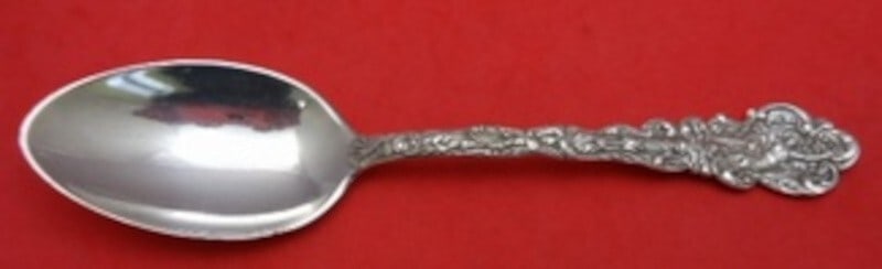 Gorham Versailles Sterling Silver Soup Spoon 7 1/8 Inch Heirloom: Gorham Versailles Sterling Silver Soup Spoon 7 1/8 Inch Heirloom Introducing the exquisite Versailles place soup spoon by Gorham, a stunning heirloom piece crafted from high-quality sterling silver. T