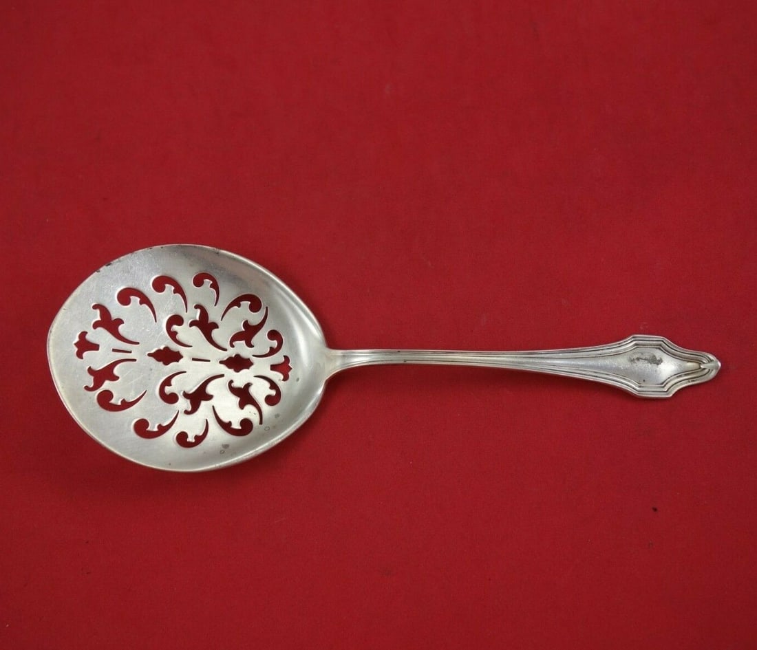 Tilton Hallmark Sterling Silver Tomato Server 8 Inch Antique Serving Piece: Tilton Hallmark Sterling Silver Tomato Server 8 Inch Antique Serving Piece This exquisite 8" tomato server is crafted from high-quality sterling silver, featuring the elegant Hallmark pattern by Tilto