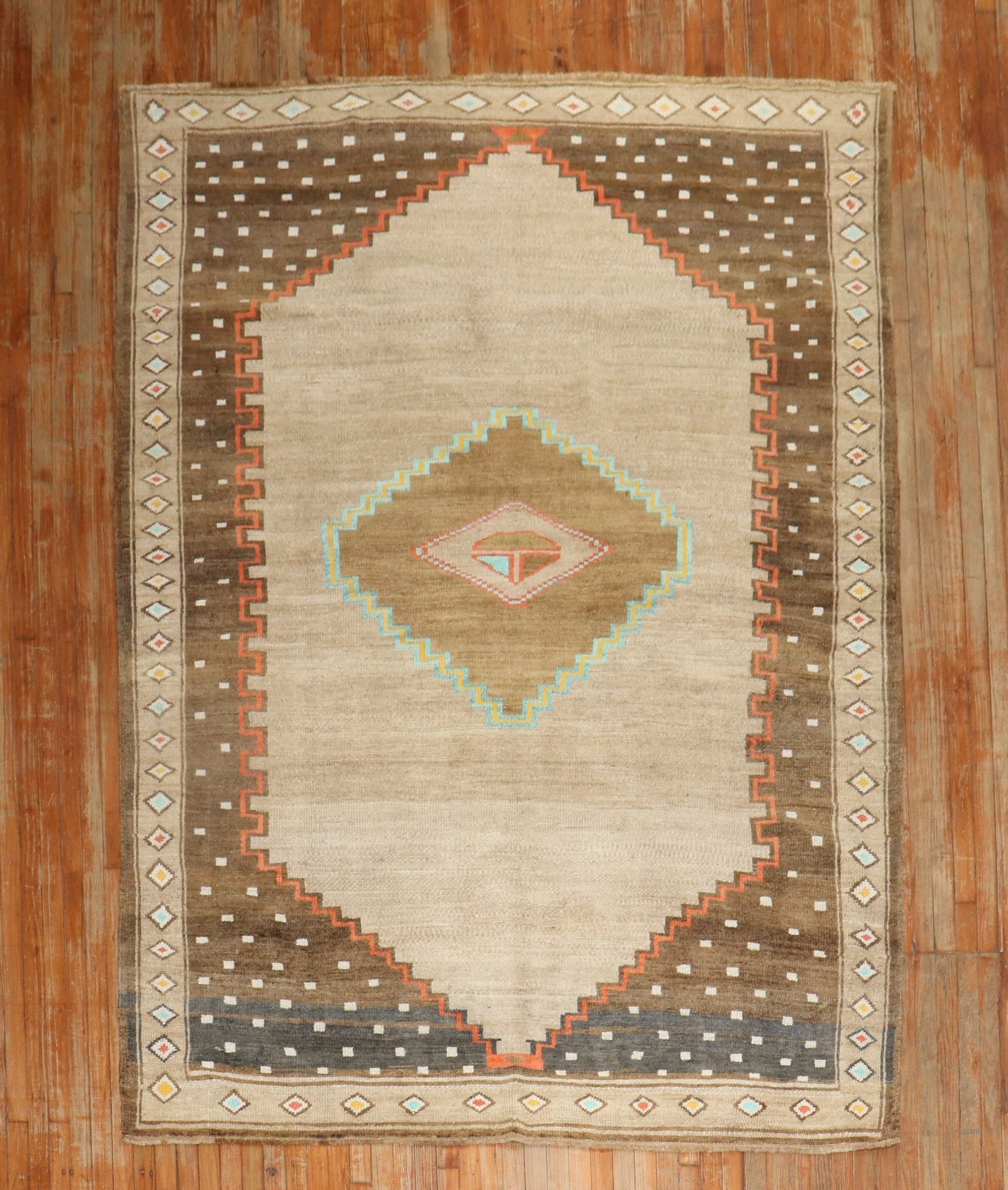 6' 10" x 9' 4" Mid-20th Century Turkish Kars Rug: 6' 10" x 9' 4" Mid-20th Century Turkish Kars Rug Mid-20th century Turkish Kars rug with a geometric design and a central diamond motif. This pre-owned area rug is identified as a Kars type. Specificat