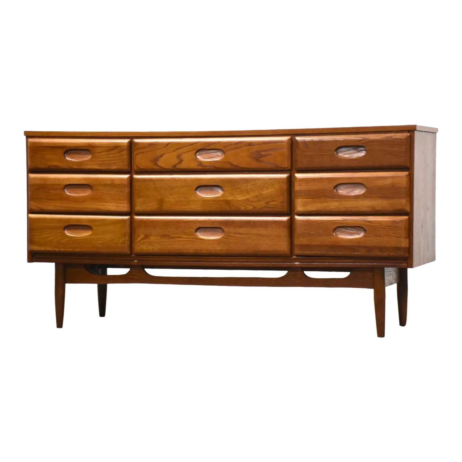Mid Century Modern Dark Oak 9 Drawer Dresser: Mid Century Modern Dark Oak 9 Drawer Dresser This stunning Mid Century Dark Oak Dresser features a sleek design with nine spacious drawers, each equipped with inset drawer pulls crafted from oak, all 