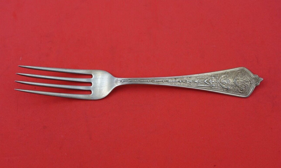 Gorham Lady Washington Sterling Silver Fork 6 3/4 Inch Monogrammed: Gorham Lady Washington Sterling Silver Fork 6 3/4 Inch Monogrammed Discover the elegance of the Lady Washington pattern by Gorham with this exquisite sterling silver regular fork. Measuring 6 3/4 inch