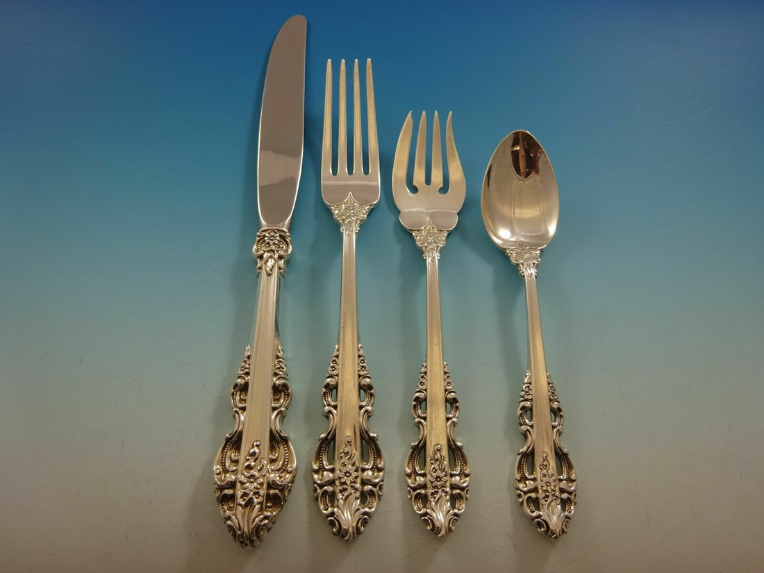 Reed and Barton El Greco Sterling Silver 4pc Place Setting: Reed and Barton El Greco Sterling Silver 4pc Place Setting Enhance your dining experience with this exquisite 4-piece place setting in the El Greco pattern by Reed & Barton. Crafted from high-quality 